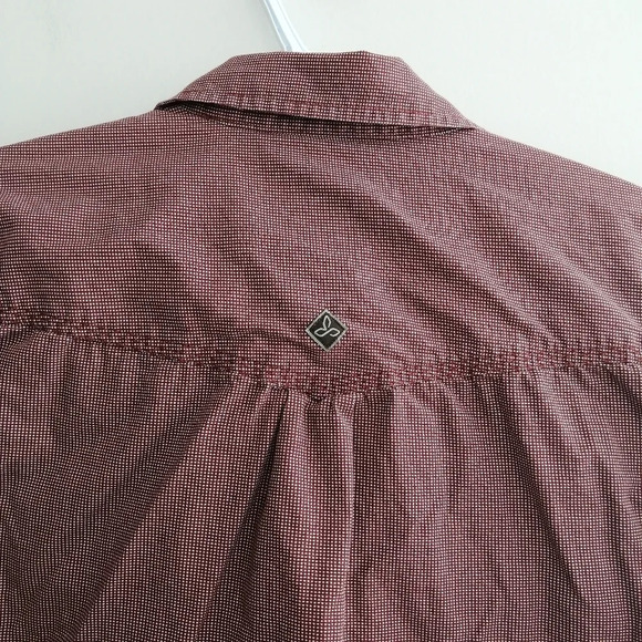 Prana Men's Borla Short Sleeve Button Up Chest Pockets Red Micro Dots Small - Picture 9 of 16